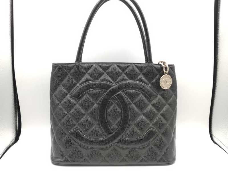 シャネル買取 復刻トート キャビア